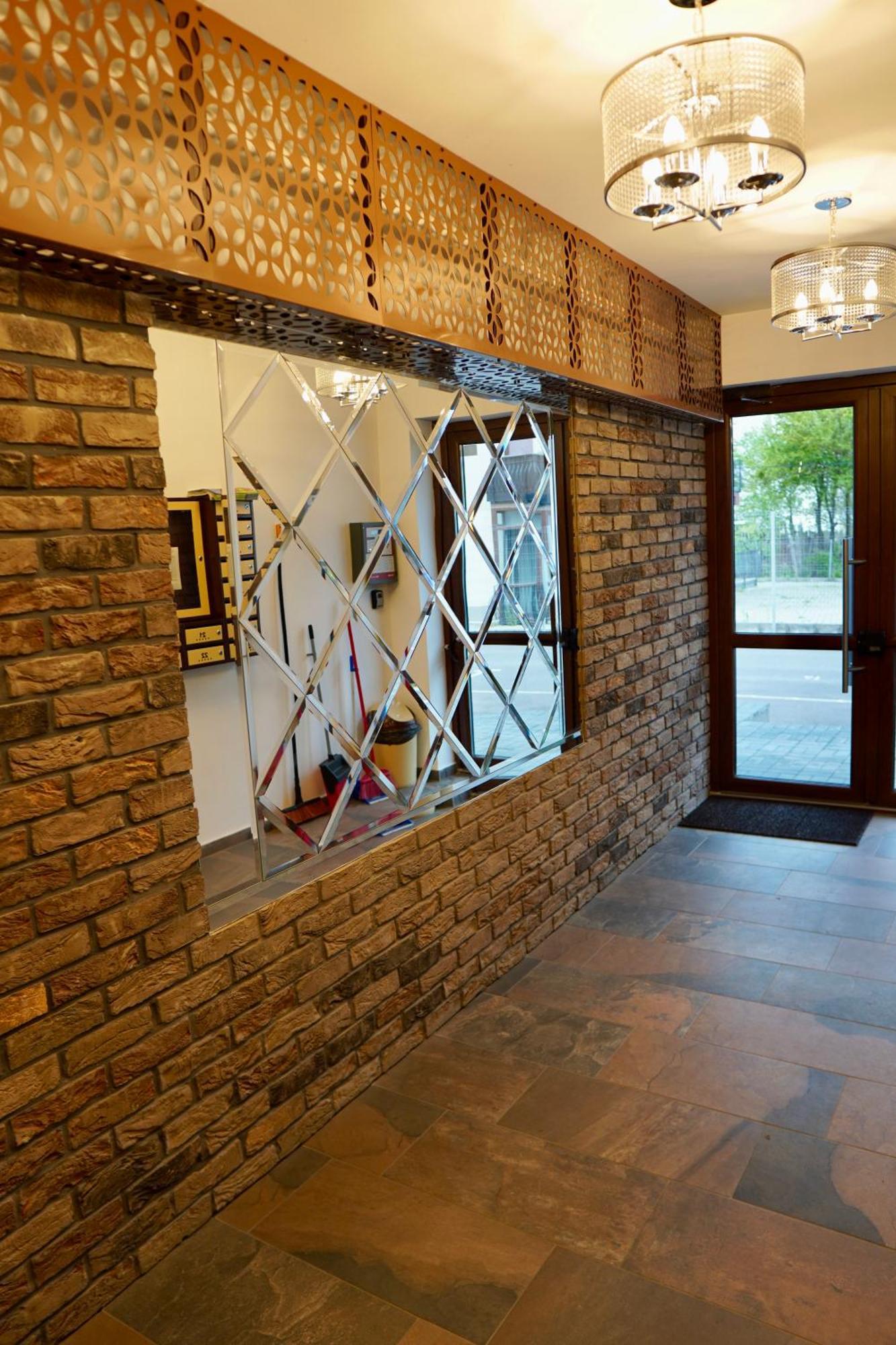 בראשוב Coresi, 2 Camere, Sleeps 6 Large Private Garden Apartment Pets Welcome מראה חיצוני תמונה